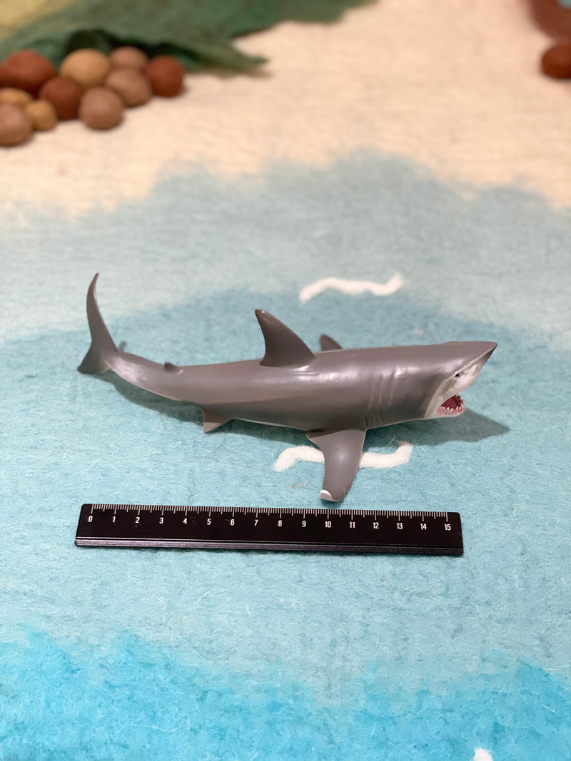Breyer Collecta Great White Shark #88729 New Large Mackerel Shark Model Breyer Collecta Great White Shark #88729 New Large Mackerel Shark Model