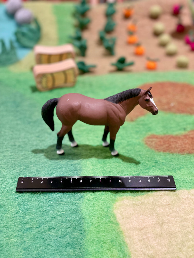 Quarter Horse Gelding Figurine by Safari Ltd Farm Collection Animal Figurines 3yrs+