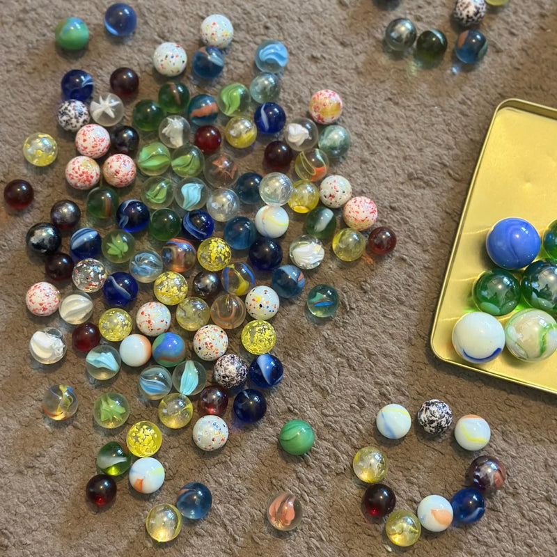 Marbles in Printed Tin with 146 Assorted Glass Marbles for 3yrs+