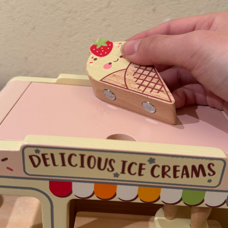Le Toy Van Wooden Ice Cream Van Daisylane Vintage Pretend and Imaginative Play 3yrs+