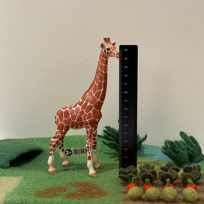 Schleich Giraffe Female Figurine Woodland Collection Animal Figurine 3yrs+