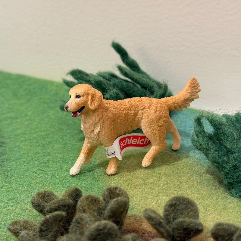 Schleich Golden Retriever Female Figurine Pet Collection Animal Figurines 3yrs+