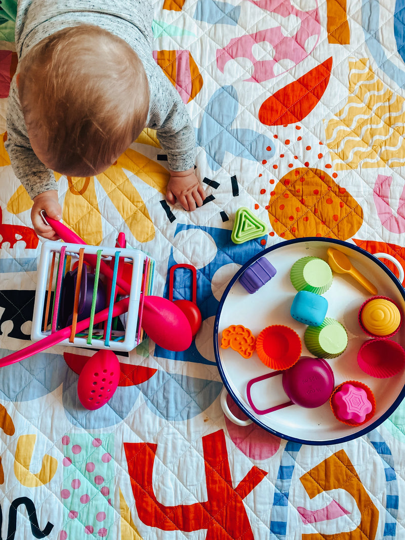 Fat Brain Toys Inny Bin Travel Fidget Toys for Baby Sensory Toys Baby Gifts Idea Best Seller 10m+