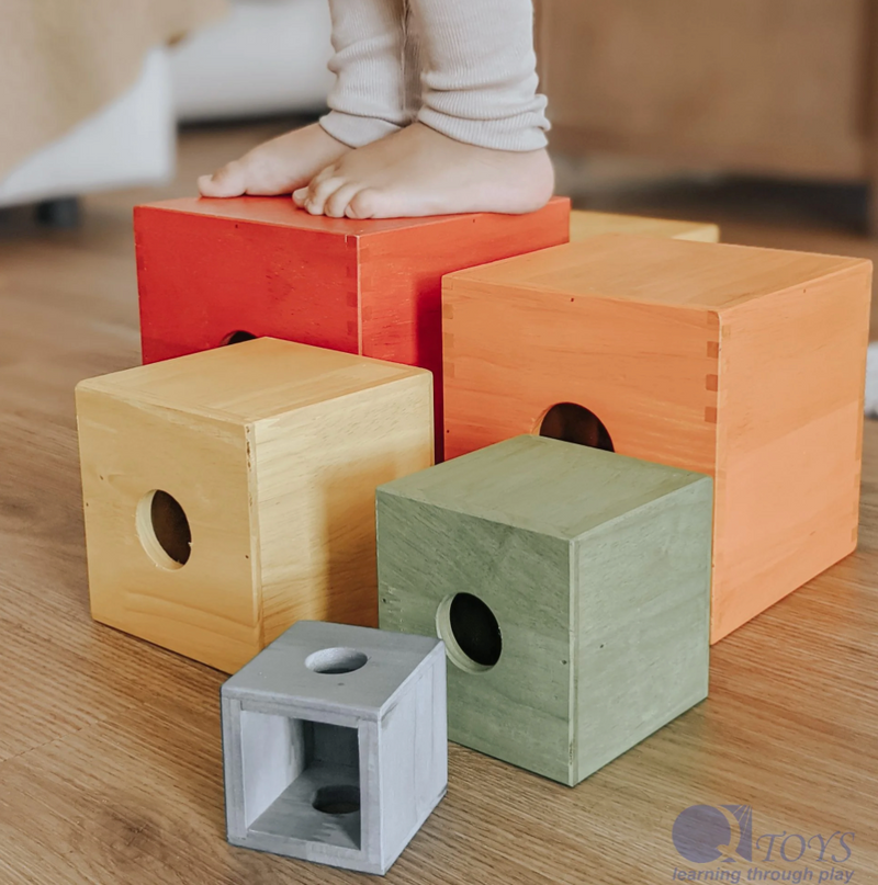 Qtoys Nesting Boxes in Rainbow color Solid Extra Large Developmental Toys for Toddlers 18m+
