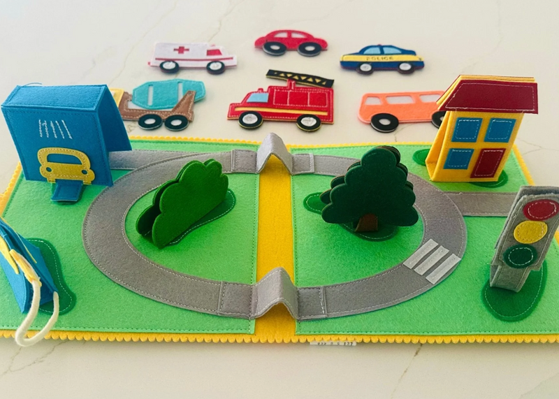 Wondertivity Little Town Busy Book Fabric Activity Book Kids Travel Toys 3yrs+