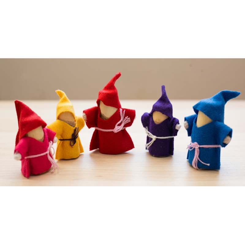 Qtoys Wooden Gnomes Set of 5 Rainbow Dollhouse Play Pretend & Imaginative Play 3yrs+