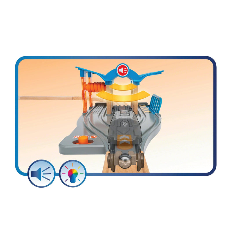 BRIO Smart Tech Train Service Station 2pc Toy Car 3yrs+