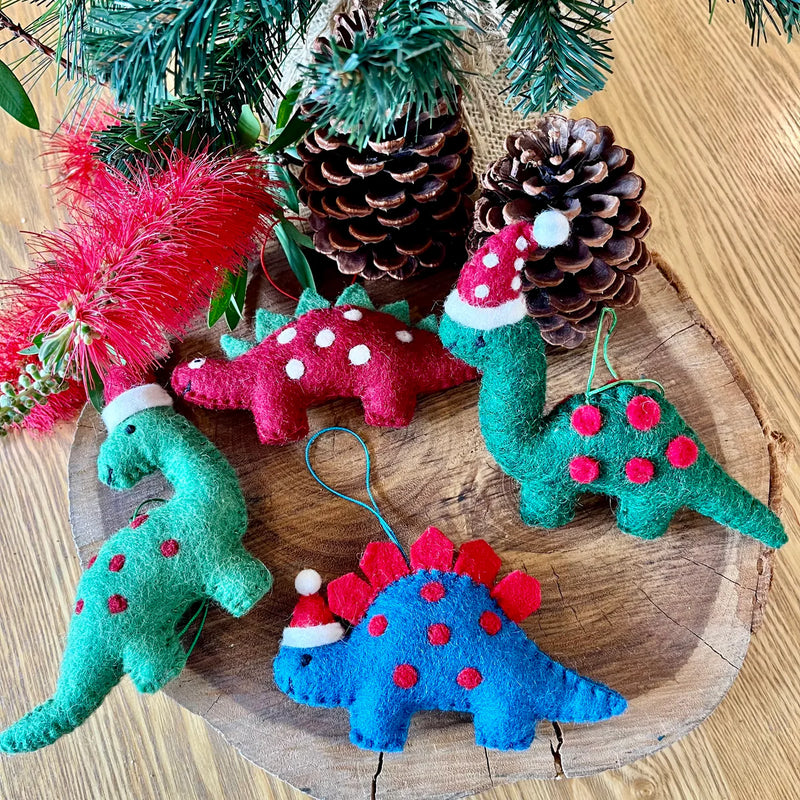 Pashom Felt Christmas Tree Decor - Felt Green Dinosaur Brontosaurus Dinosaur toy Pretend & Imaginative Play Toys Dinosaur and Dragon Theme Christmas Range 3yrs+