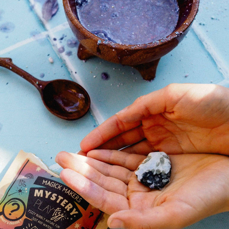Magick Makers Mystery PlayFizz by Wild Mountain Child Art and Craft for Kids Gifting Ideas Sensory Toys 3yrs+
