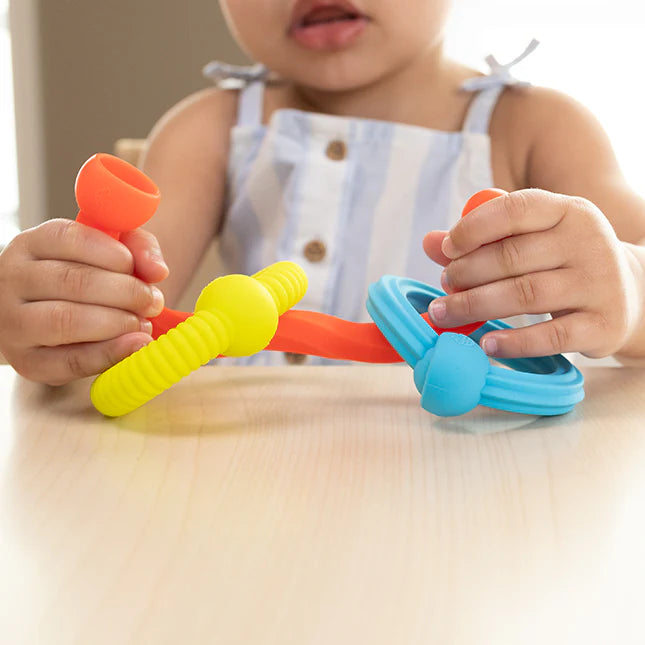 Fat Brain Toys Plip Grips Pot it Travel Fidget Toys Sensory Toys Baby Gifts Idea 6m+