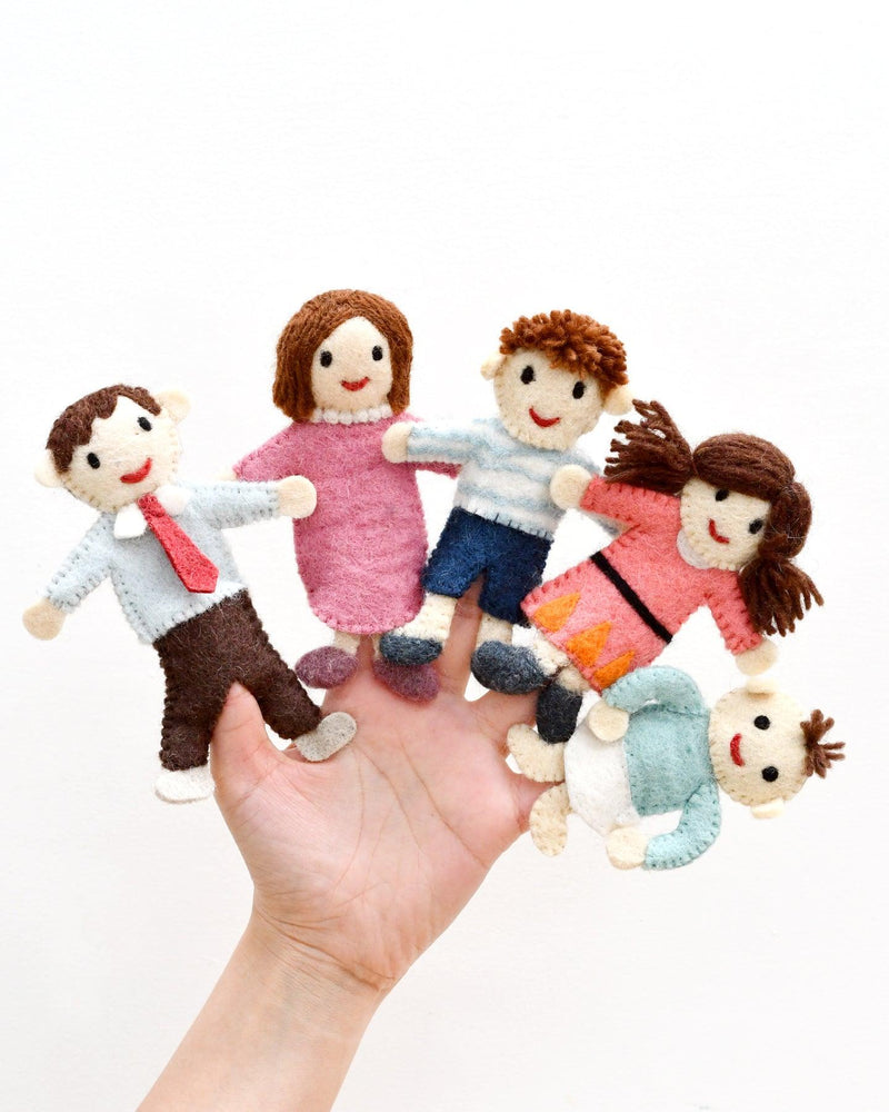 Tara Treasures Felt Family Finger Puppet Set of 5 Pretend & Imaginative Play Toys 3yrs+