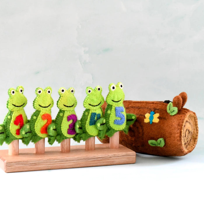 Tara Treasures Five Little Speckled Frogs With Log Bag Finger Puppet Set