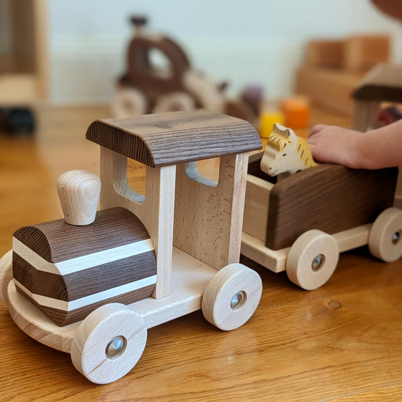 Goki Giant Nature Wooden Toy Train 3yrs+