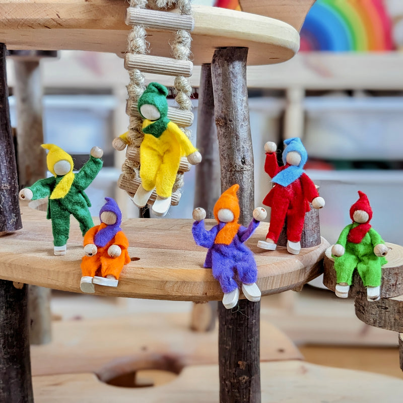 Magic Wood Felt Family 9cm Set of 6
