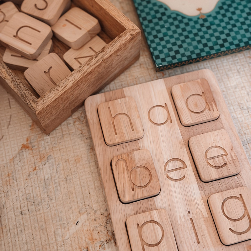 Qtoys Alphabet CVC Word Wooden Board Early Literacy Phonics Spelling Cognitive Language Resources 4yrs+