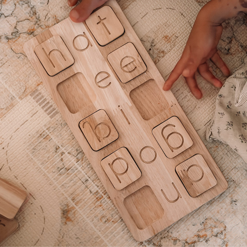 Qtoys Alphabet CVC Word Wooden Board Early Literacy Phonics Spelling Cognitive Language Resources 4yrs+