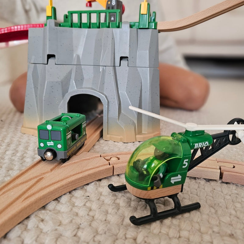 BRIO Cargo Mountain Set 32pcs Large Set Best Seller 3yrs+ (Bulky Shipping)