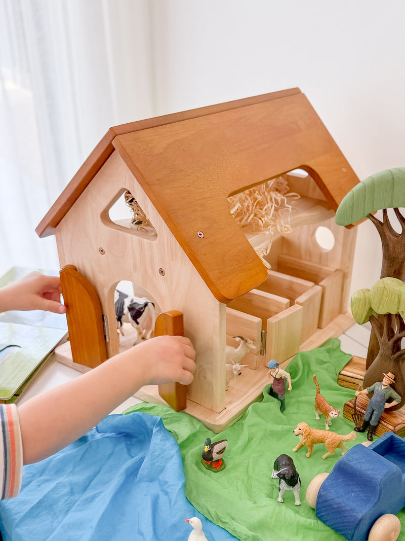 Farm Barn Qtoys Horse Stable Best Seller 3yrs+ NEW UPDATED BIGGER VERSION (Bulky Shipping) PREORDER MID JULY