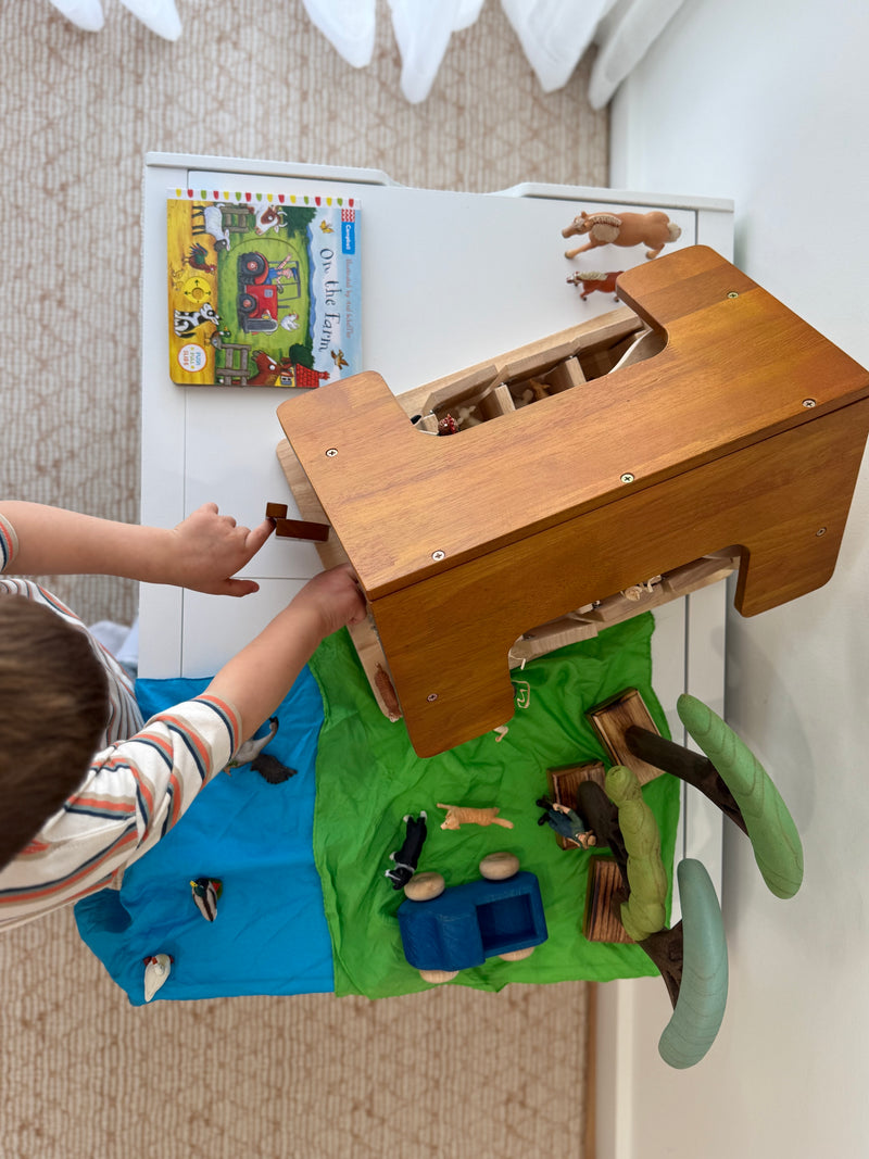 Farm Barn Qtoys Horse Stable Best Seller 3yrs+ NEW UPDATED BIGGER VERSION (Bulky Shipping) PREORDER MID JULY