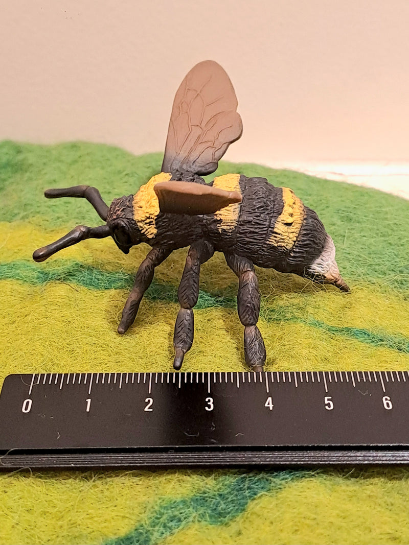 Bumble Bee Figurine by CollectA Insects & Bugs Collection Animal Figurines 3yrs+
