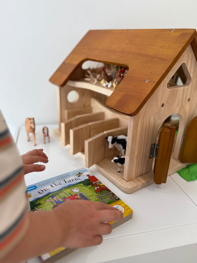 Farm Barn Qtoys Horse Stable Best Seller 3yrs+ NEW UPDATED BIGGER VERSION (Bulky Shipping) PREORDER MID JULY
