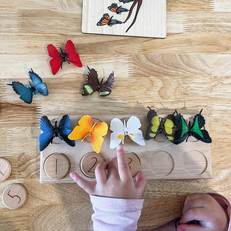 Tube of 8 Butterflies Animal Figurines Montessori Language Learning Woodland Figurines by Safari Ltd Toob Range 3yrs+