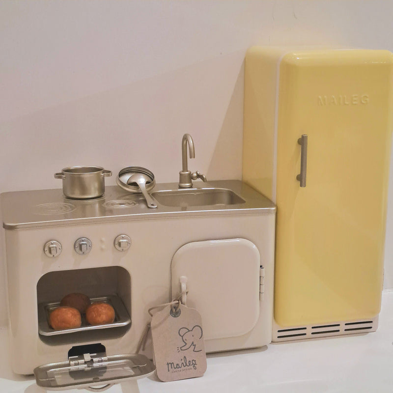 Maileg Miniature Fridge Yellow Gifting Idea for 3yrs+