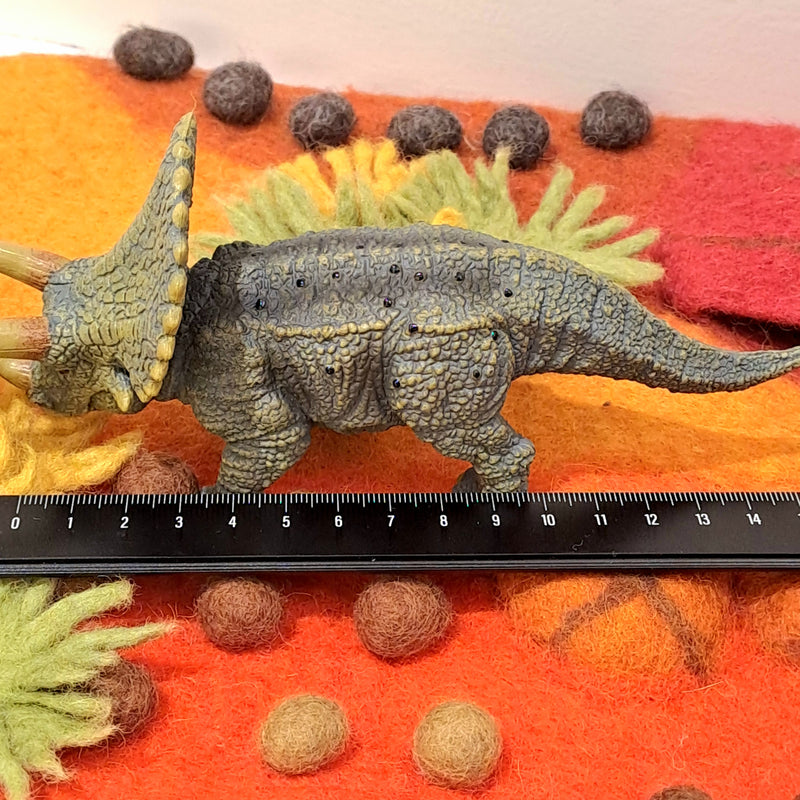 Triceratops Figurine  by CollectA Large Dinosaur & Prehistoric World Collection Animal Figurines Dinosaur and Dragon Theme 3yrs+