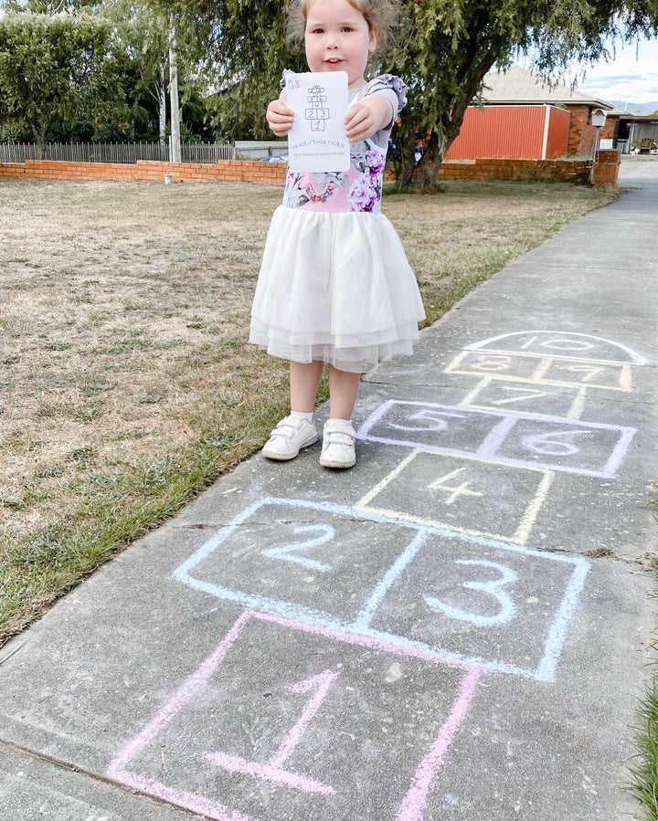 The Play Card Co Outdoor Adventure Play Ideas Card 6yrs+