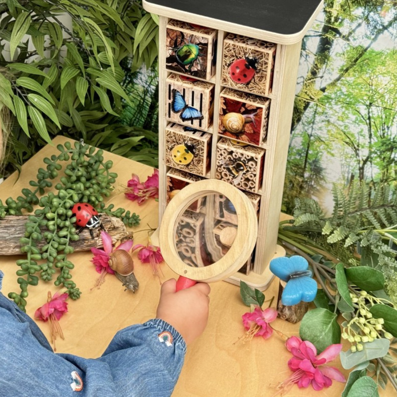 Yellow Door Wooden Bug Hotel 10-Frame Counting Set 11pcs with Chalk Board Early Maths Bug Toys 18m+