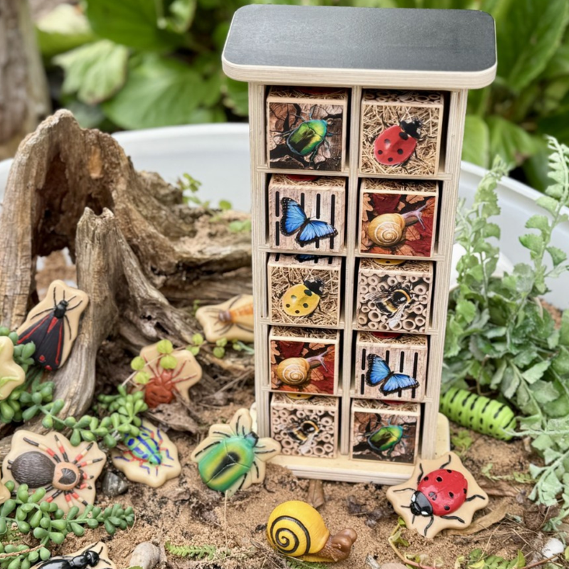 Yellow Door Wooden Bug Hotel 10-Frame Counting Set 11pcs with Chalk Board Early Maths Bug Toys 18m+