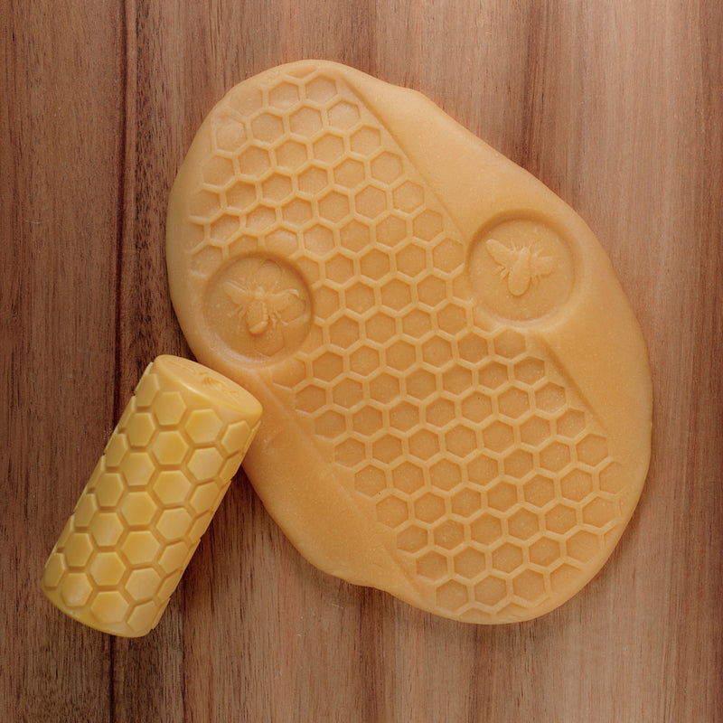 Yellow Door Let’s Roll Habitat Garden Bugs Rolling Pin Art and Craft for Kids Playdough Sand Sensory Toys Best Seller 2yrs+