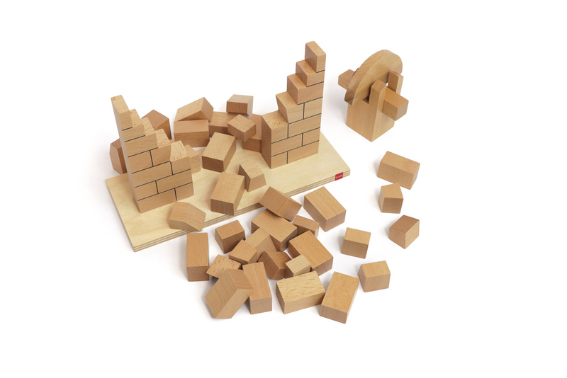 GAM Montessori The Roman Arch 3yrs+