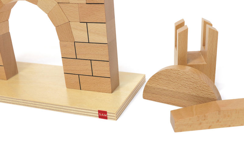GAM Montessori The Roman Arch 3yrs+