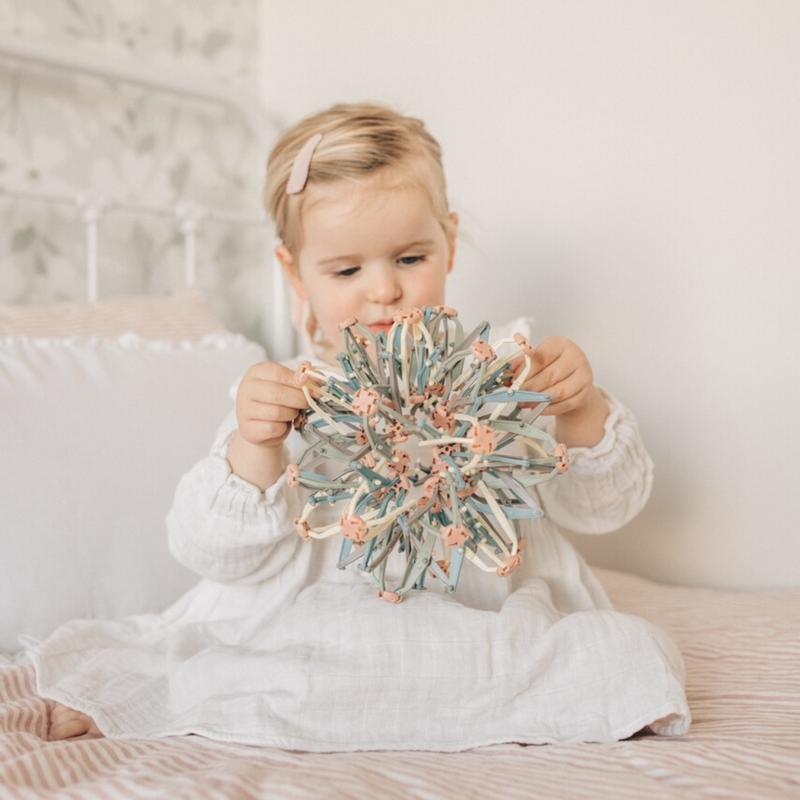 Mindful & Co Kids Mindfulness Magic Expandable Breathing Ball Developmental Toys for Toddlers Gift Idea Best Seller 3yrs+