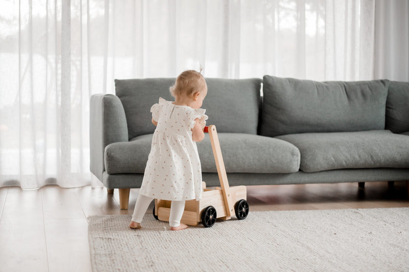 Baby Walker Qtoys Classic Developmental Toys for Toddlers Best Seller Clearance 12m+ (Bulky Shipping)