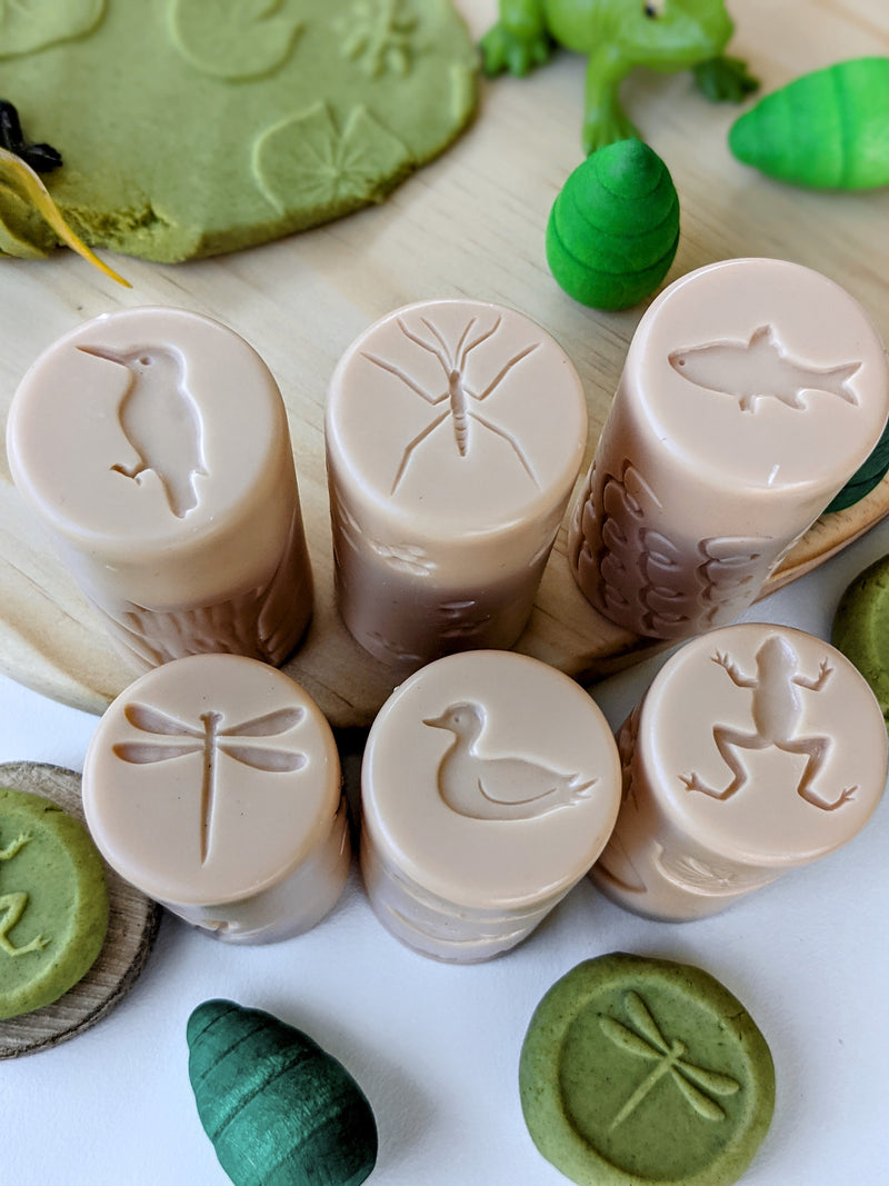 Yellow Door Let’s Roll Habitat Pond Life Rolling Pin Art and Craft for Kids Playdough Sand Sensory Toys 2yrs+