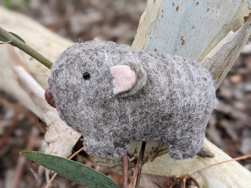 Pashom Felt Wombat Small Pretend & Imaginative Play Toys Felt Animals 3yrs+