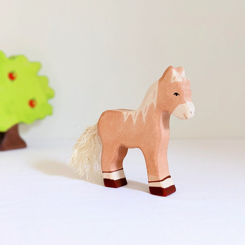 Holztiger Foal Light Brown Wooden Animals Standing Farm Animal Toys 3yrs+