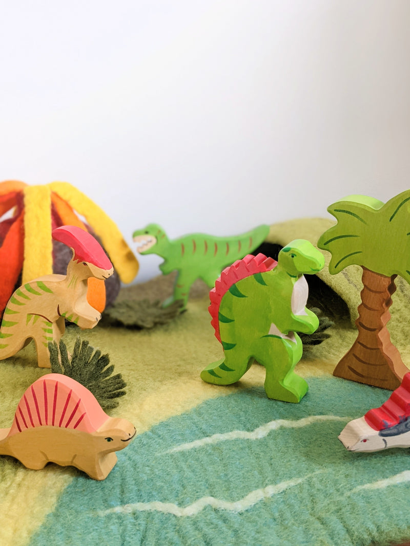 Holztiger Spinosaurus Wooden Animals Dinosaur toy Dinosaur and Dragon Theme 3yrs+