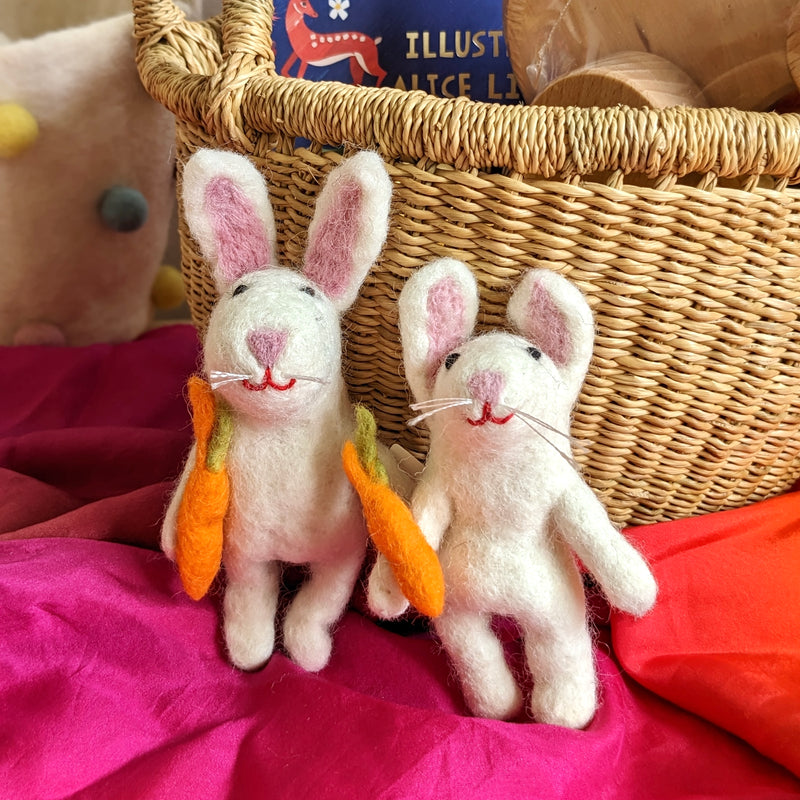 Papoose Felt Bunny Finger Puppets Set of 2 Pretend & Imaginative Play Toys 3yrs+