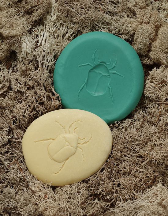 Yellow Door Let’s Investigate Bugs Set of 8 Sensory Stone Art and Craft for Kids Playdough Sand Toys Sensory Toys for Toddlers Gift Idea 2yrs+