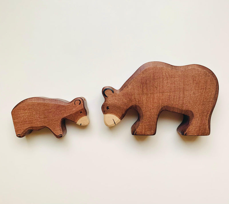 Holztiger Brown Bear Feeding Wooden Wildlife Animal - My Playroom 