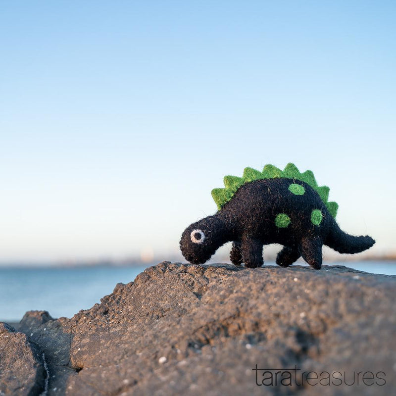 Tara Treasures Felt Dinosaur Toy - My Playroom 