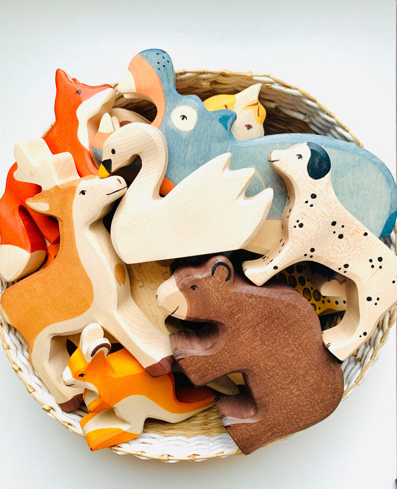 Holztiger Brown Bear Feeding Wooden Wildlife Animal - My Playroom 