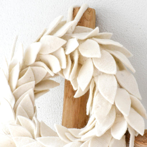 Tara Treasures Felt Leaves Wreath - White - My Playroom 