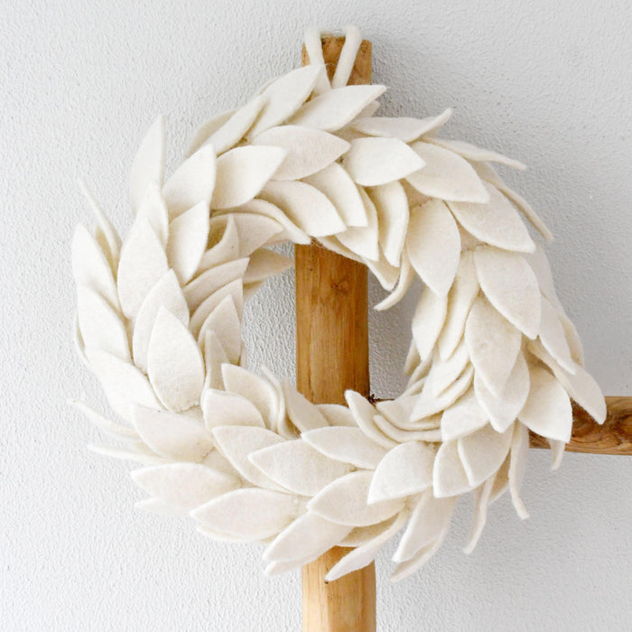 Tara Treasures Felt Leaves Wreath - White - My Playroom 