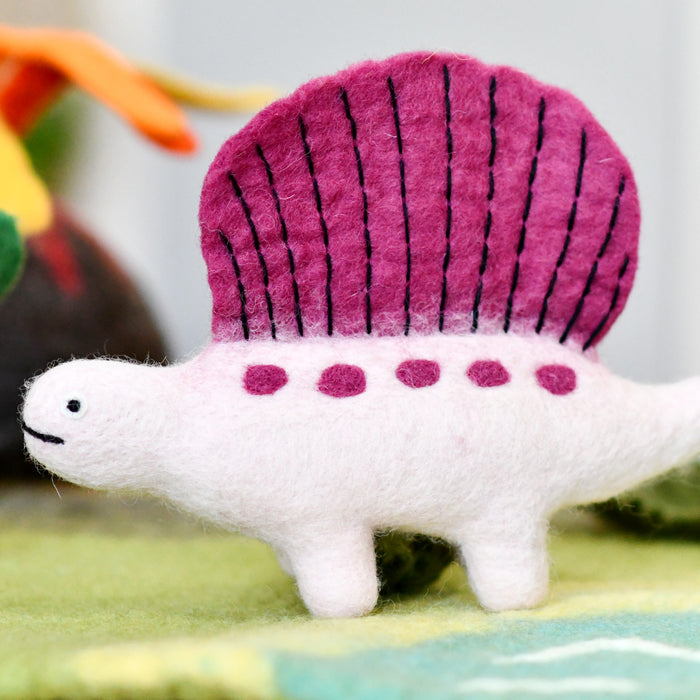 Tara Treasures Felt Dimetrodon Pretend & Imaginative Play Dinosaur Toy Felt Animals Dinosaur and Dragon Theme Retired 3yrs+