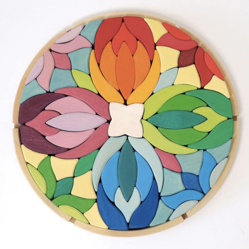 grimms_building_set_lara_1200x1200