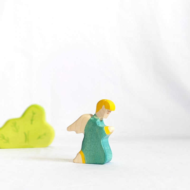 Holztiger Kneeling Angel Wooden Figures Retired 3yrs+